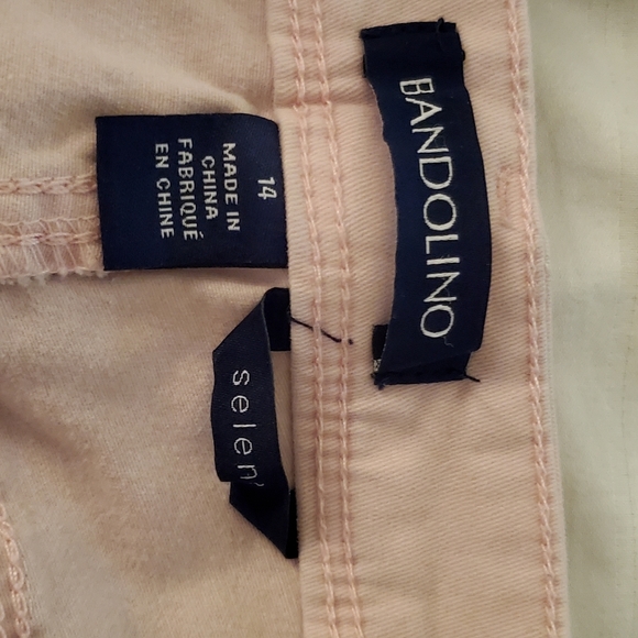 Bandolino Light Pink Cropped Jean - Picture 2 of 4